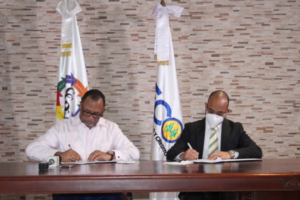 CCDF y Idecoop firman acuerdo para desarrollo de cooperativas en la zona fronteriza
